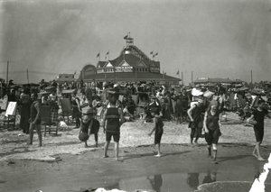 Scène de plage, Coney Island, vers 1910-21 - William Davis Hassler