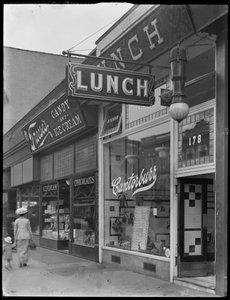 Enseigne du Déjeuner de Canterbury au 202 (ou 178) E. 125th Street, New York City, 2 mai 1916 - William Davis Hassler