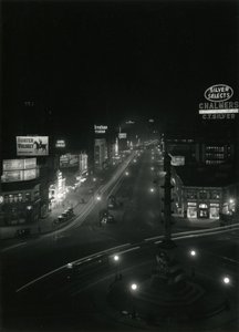 Vue nocturne à Columbus Circle, vers 1910-21 - William Davis Hassler