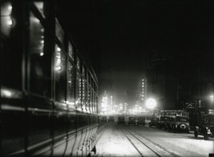 Vue nocturne près de Times Square, vers 1919-20 - William Davis Hassler