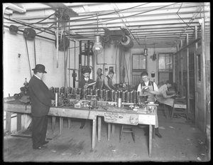 Atelier du sixième étage, Geyser Electric Water Heater Company, 42 Hudson Street, New York City, 31 décembre 1914 - William Davis Hassler