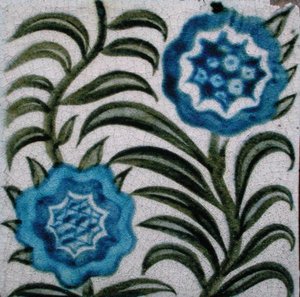 Carreau avec fleurs stylisées