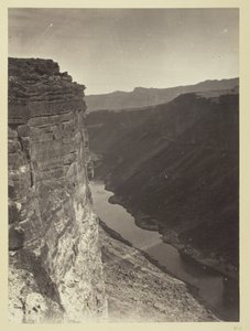 Grand Cañon, fleuve Colorado, près de Paria Creek, en regardant vers l