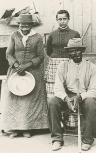 Carte postale de Harriet Tubman, Nelson Davis et leur fille Gertie, vers 1887, imprimée en 1992