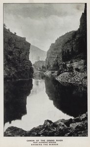 Canyons du Colorado : Canon de la Grand River, près de Glenwood Springs, montrant le miroir (photo n/b)