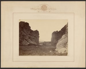 La belle porte -- Garden of the Gods, Colorado - William Henry Jackson