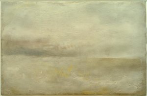 Mer calme avec des nuages gris lointains (?)