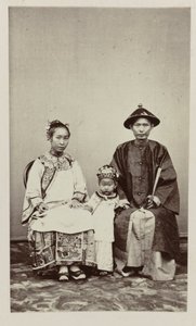 Couple chinois avec enfant