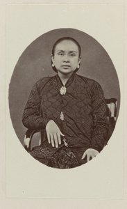 Épouse Ratoe de Pakoe Boewono IX, Susuhunan de Surakarta