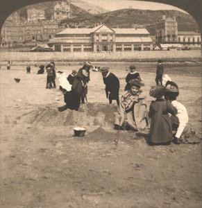 Sur la plage à Llandudno, Pays de Galles, 1894 - Works and Sun Sculpture Studios