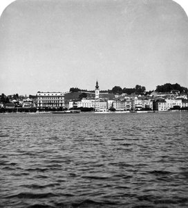 Le front de lac à Gmunden, Salzkammergut, Autriche - Wurthle and Sons