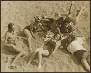 [Coney Island] - Yasuo Kuniyoshi