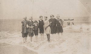 Fête de baignade, Houlgate, septembre 1911 - Hippolyte Lalaise Devéria