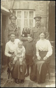 Portrait de famille - John Pardon