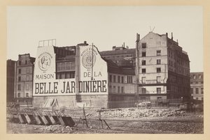 La Belle Jardinière : le magasin de la rue de la Cité pendant sa démolition, Paris - attributed to Charles Marville