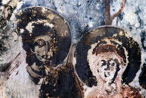 Saints, fresque endommagée dans l