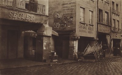 Fragment des Piliers des Halles - (after) French Photographer