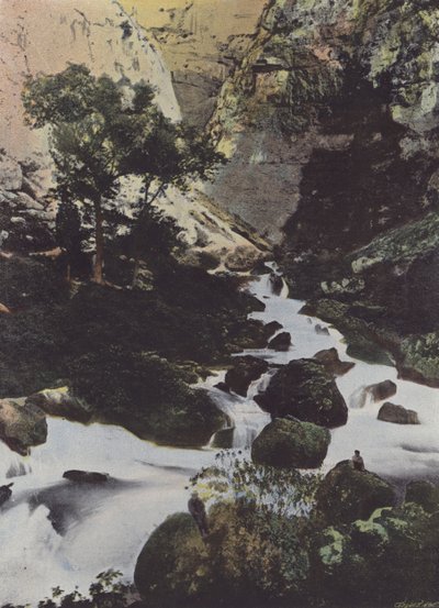 Source de la Sorgue à la Fontaine de Vaucluse (photo en couleur) - (after) French Photographer