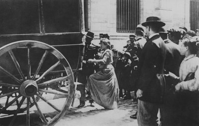 Le Fourgon de Police - (after) French Photographer