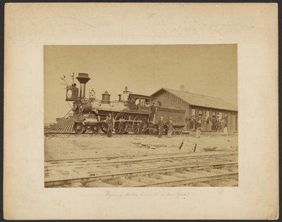 Wyoming Station Engine 23 sur la voie principale [Wyoming]. - A.J. Russell