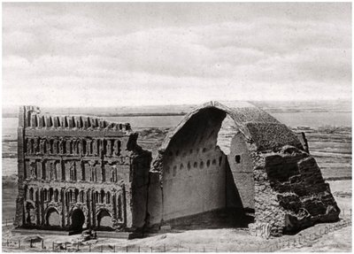 Le Taq-i Kisra vu du ciel, Ctésiphon, Irak, 1925 - A. Kerim