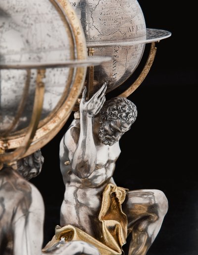 Deux globes terrestres et célestes exceptionnels, soutenus par Hercule et Atlas, Augsbourg - Abraham Drentwett