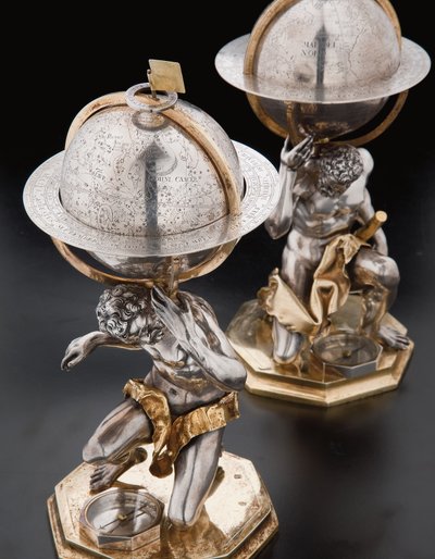 Deux globes terrestres et célestes exceptionnels, soutenus par Hercule et Atlas, Augsbourg - Abraham Drentwett