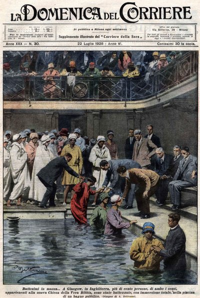 Baptêmes de masse : à Glasgow, en Écosse, plus de cent personnes, membres de la nouvelle Église de la Vraie Bible, ont été baptisées dans la piscine municipale. Illustration de Beltrame. La Domenica del Corriere. 22/07/1928 - Achille Beltrame