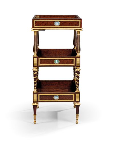 Table travailleuse en bois d