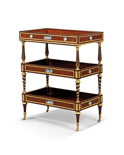 Table travailleuse Louis XVI tardive en ormeau et camée monté sur bois d