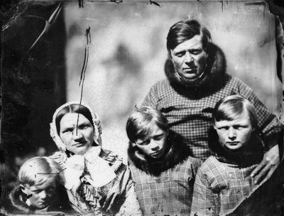 Officiel danois (Hans Elberg) et famille - Admiral Edward Augustus Inglefield