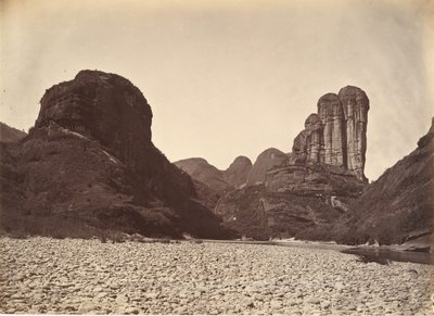 Montagne de pierres empilées près de Sing Chang, vers 1869 - Afong Lai