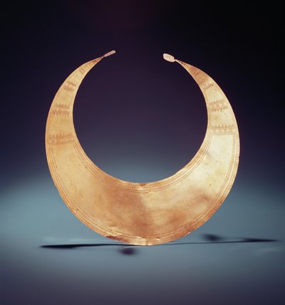 Lunule, Ross, Comté de Westmeath, Âge du bronze ancien, c.2000 av. J.-C. - Age Bronze