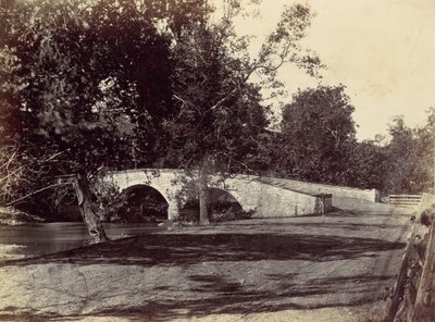 Pont Burnside, à travers l
