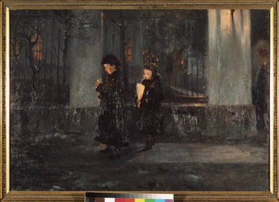 Le jeudi saint. Deux petites filles, tenant des cierges, le soir, se dirigeant vers l