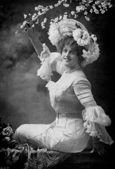 Marie Studholme 1875-1930, actrice de théâtre anglaise, 1902-1903 - Alfred Ellis and Walery