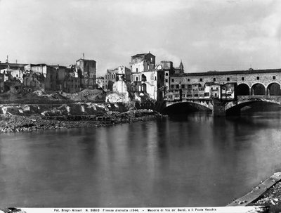 Seconde Guerre mondiale : Dégâts causés par le bombardement sur la Via de