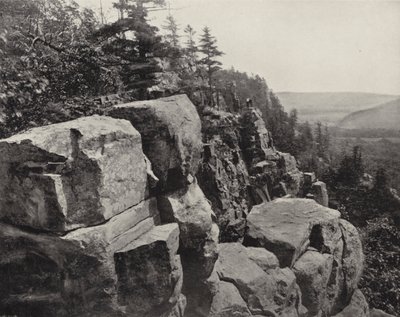 Falaises près du lac du Diable, Wisconsin - American Photographer (after)