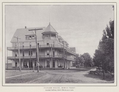 Jamestown, NY : Maison Pickard, Bemus Point - American Photographer (after)