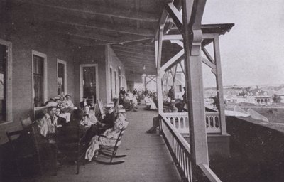 Old Orchard House, Maine : Scène de la piazza - American Photographer (after)