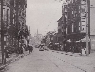 Providence, Rhode Island : Rue Westminster Est depuis la cathédrale - American Photographer (after)