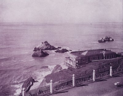 Seal Rocks et Cliff House à la Golden Gate, San Francisco - American Photographer (after)
