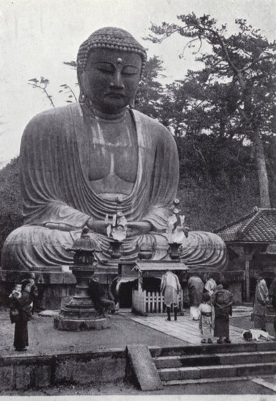 Le Grand Bouddha de Bronze, vénéré depuis six siècles - American Photographer (after)