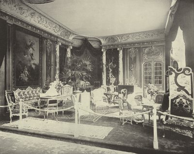 Une Exposition de Meubles Français - American Photographer
