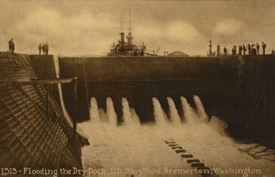 Inondation de la cale sèche, US Navy Yard, Bremerton ; Washington, USA (photo n/b) - American Photographer