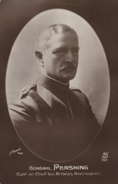 Général John J. Pershing (photo n/b) - American Photographer