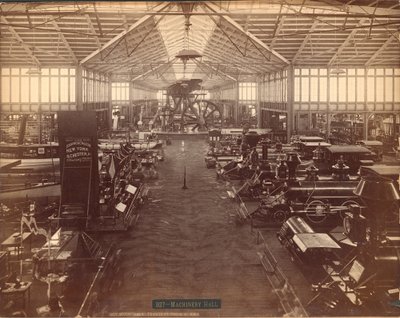 Machinery Hall, depuis l