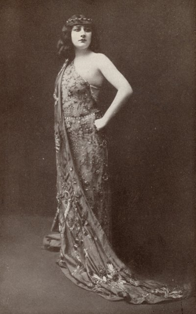 Mary Garden, dans le rôle de "Salomé" (photo n/b) - American Photographer