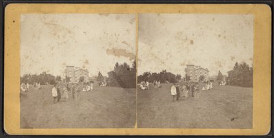 Façade nord et pelouse, communauté d