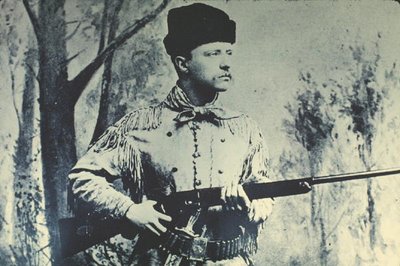 Theodore Roosevelt en tenue de chasse, vers 1885 (photo n/b) - American Photographer
